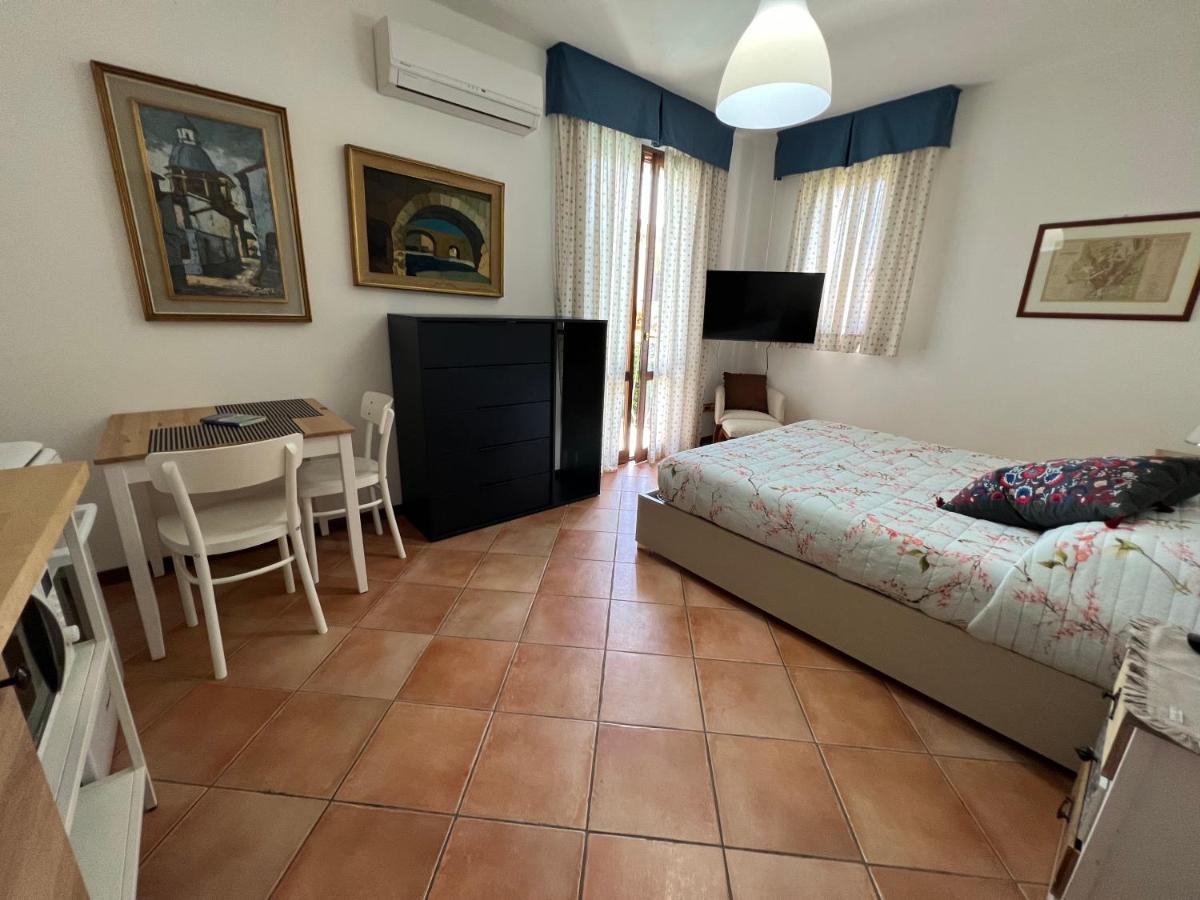 L'Essenziale Apartment Pula Luaran gambar